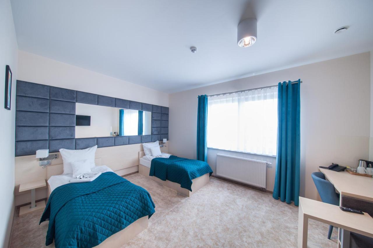 Motel S5 Zbrachlin Eksteriør bilde