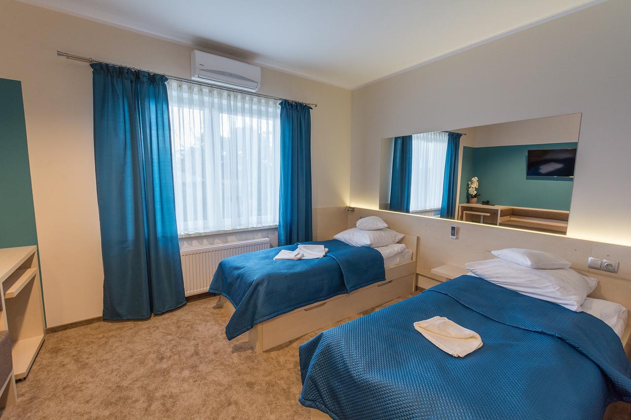 Motel S5 Zbrachlin Eksteriør bilde