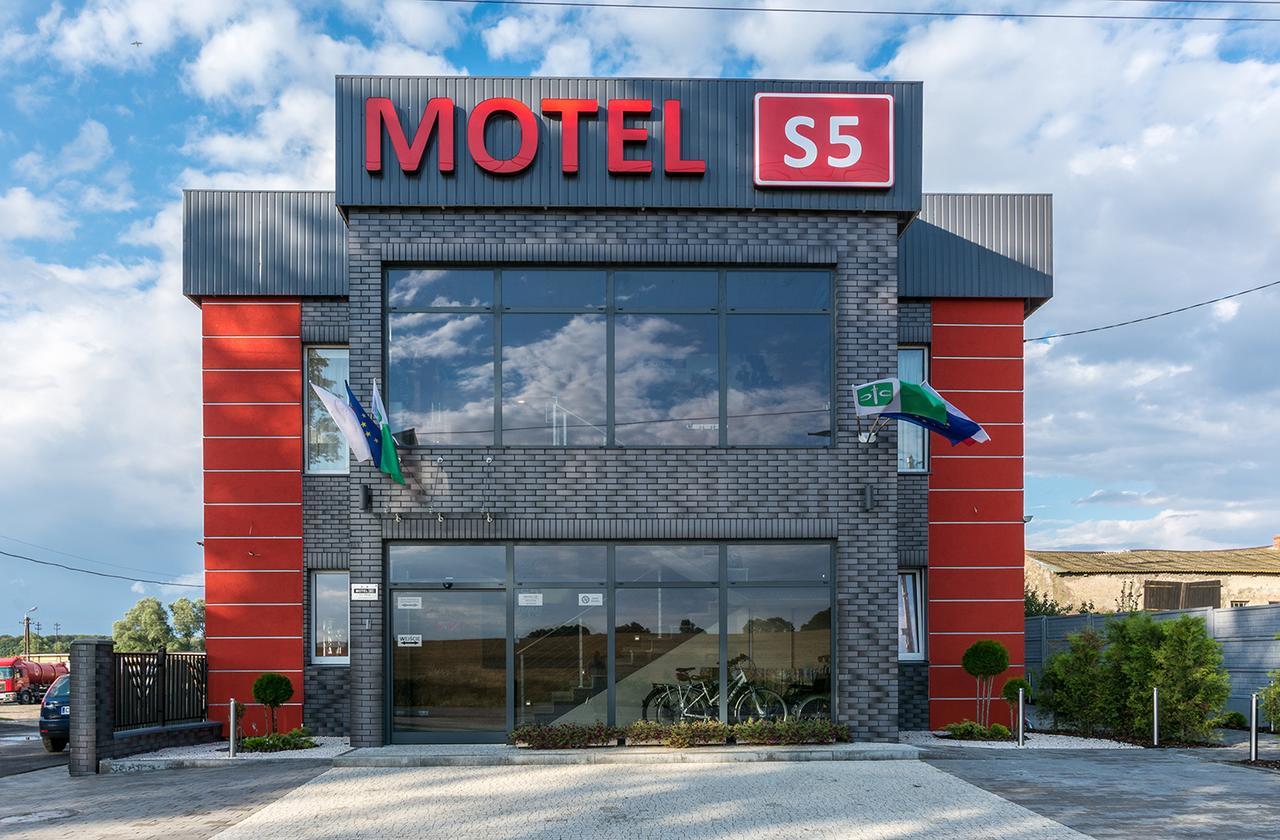 Motel S5 Zbrachlin Eksteriør bilde