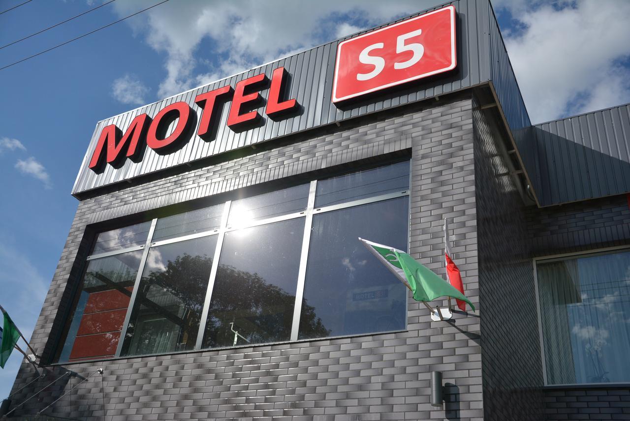 Motel S5 Zbrachlin Eksteriør bilde